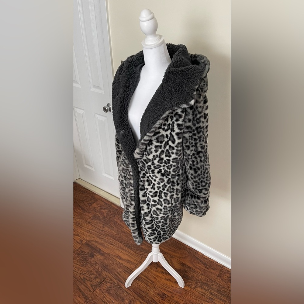 Faux Fur Gray Leopard Hooded Lucky Brand Coat